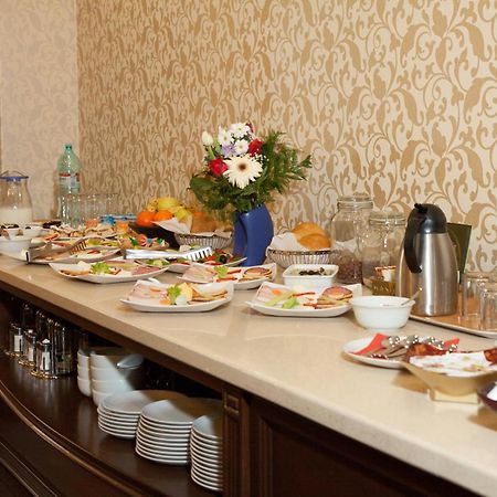 Hotel Hermes Alba Iulia Esterno foto