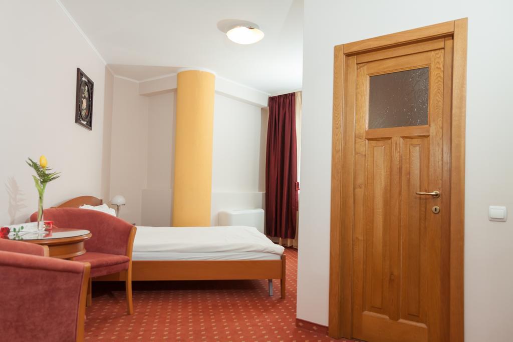 Hotel Hermes Alba Iulia Camera foto